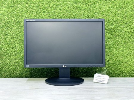 LG Flatron W2246 1